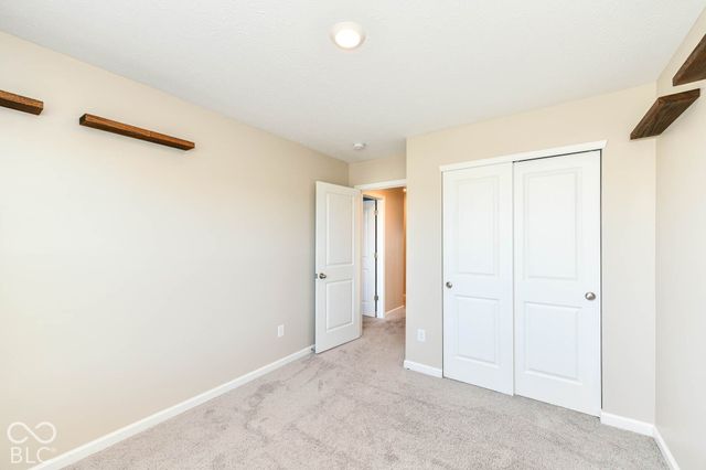 1643 N Sailboat Drive, Greenfield, IN 46140