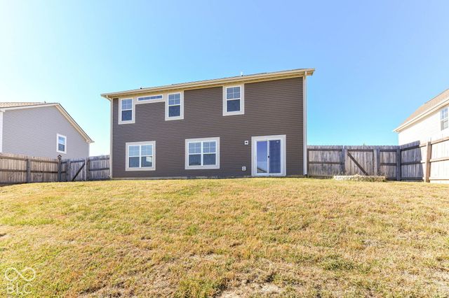 1643 N Sailboat Drive, Greenfield, IN 46140
