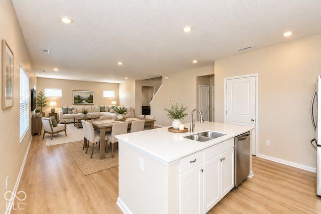 1643 N Sailboat Drive, Greenfield, IN 46140