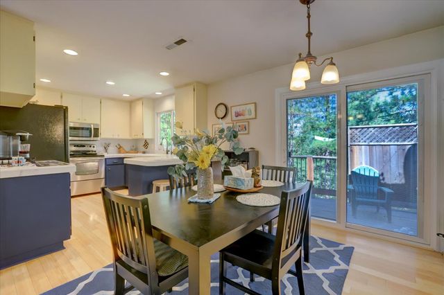 11823 Lost Ranch Way, Nevada City, CA 95959