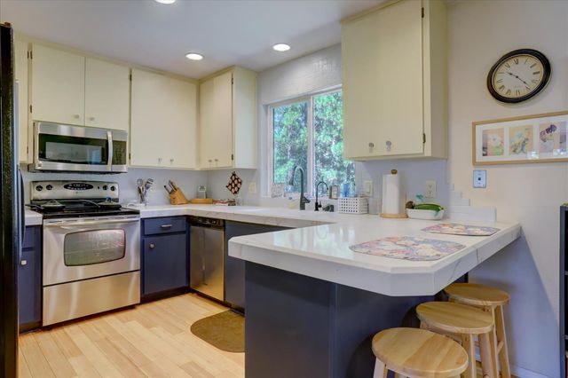 11823 Lost Ranch Way, Nevada City, CA 95959