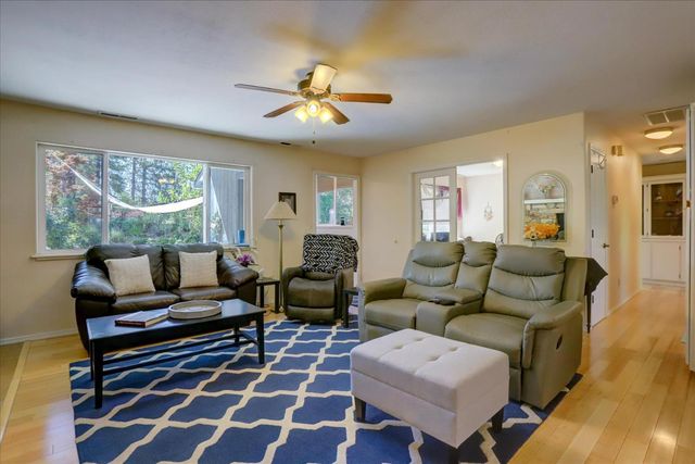 11823 Lost Ranch Way, Nevada City, CA 95959