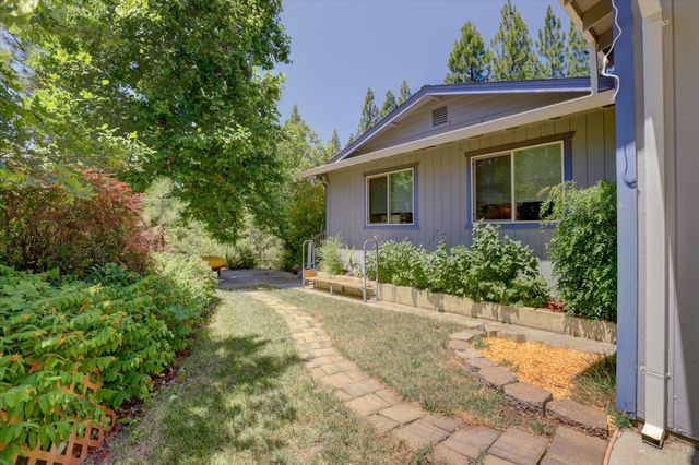 11823 Lost Ranch Way, Nevada City, CA 95959