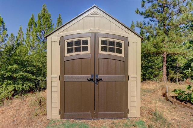 11823 Lost Ranch Way, Nevada City, CA 95959