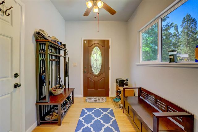 11823 Lost Ranch Way, Nevada City, CA 95959