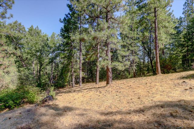 11823 Lost Ranch Way, Nevada City, CA 95959
