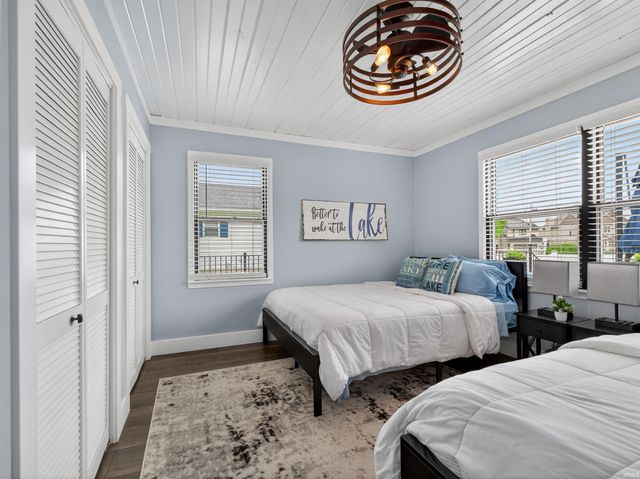 9202 E Lilac Lane, Cromwell, IN 46732