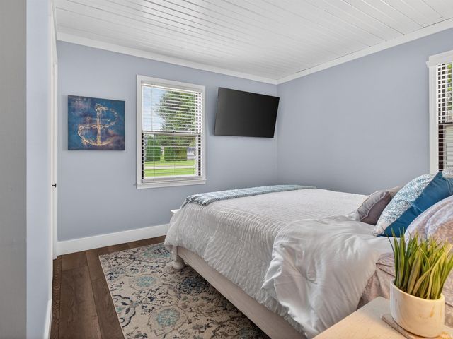 9202 E Lilac Lane, Cromwell, IN 46732