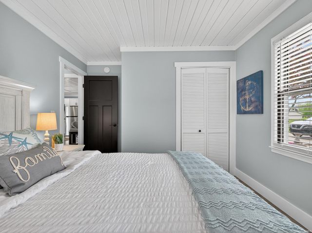 9202 E Lilac Lane, Cromwell, IN 46732
