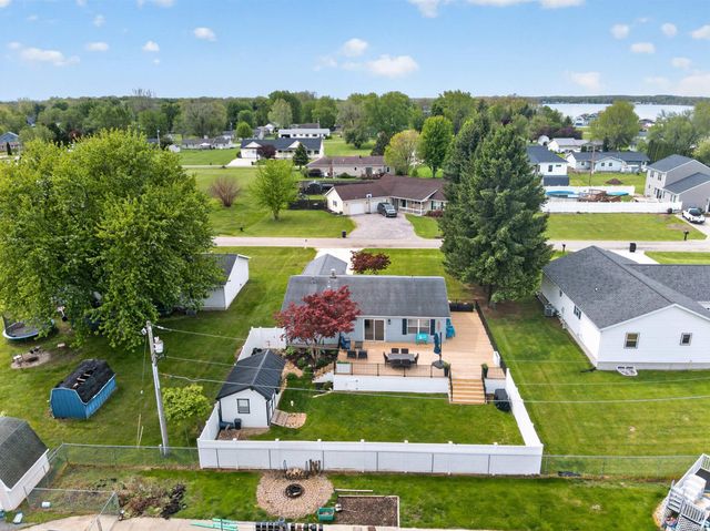 9202 E Lilac Lane, Cromwell, IN 46732