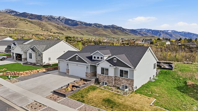 638 E CANYON RIM RD, Smithfield, UT 84335