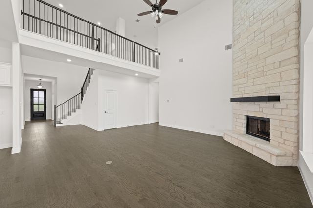 108 Prairie Wolf Court, Godley, TX 76044