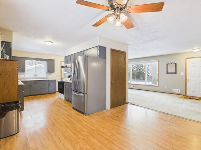 6858 E Viking Boulevard, Wyoming, MN 55092