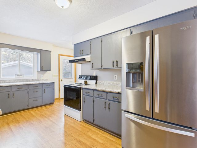 6858 E Viking Boulevard, Wyoming, MN 55092