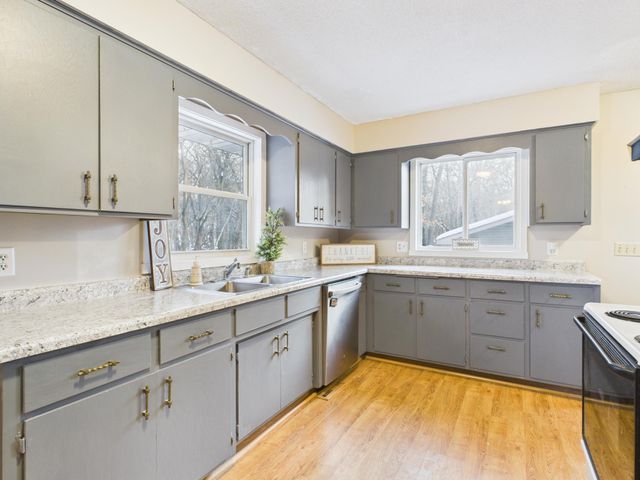 6858 E Viking Boulevard, Wyoming, MN 55092