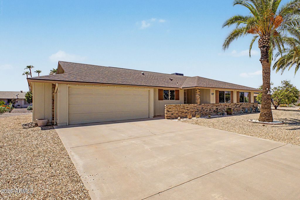 10814 W SARABANDE Circle, Sun City, AZ 85351 — photo 2