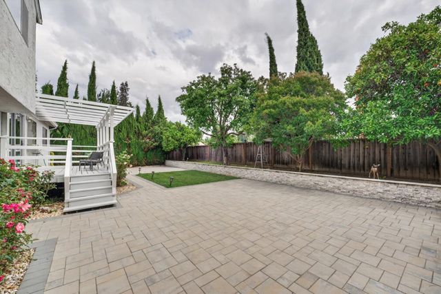 1872 Ribisi Way, San Jose, CA 95131