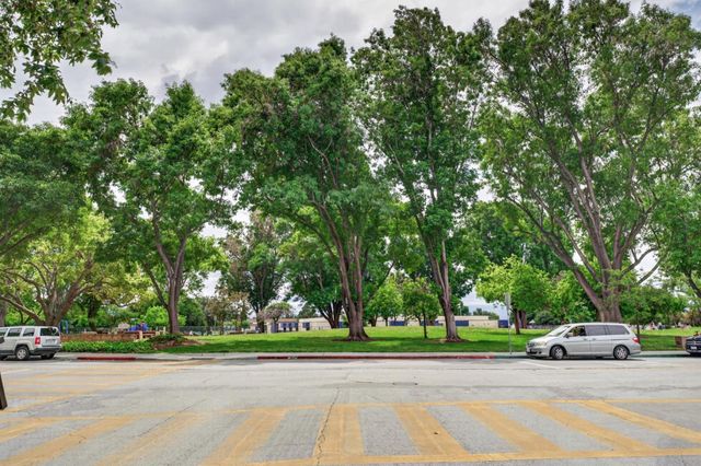 1872 Ribisi Way, San Jose, CA 95131