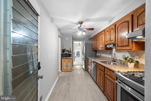 943 CIRCLE DR, Baltimore, MD 21227