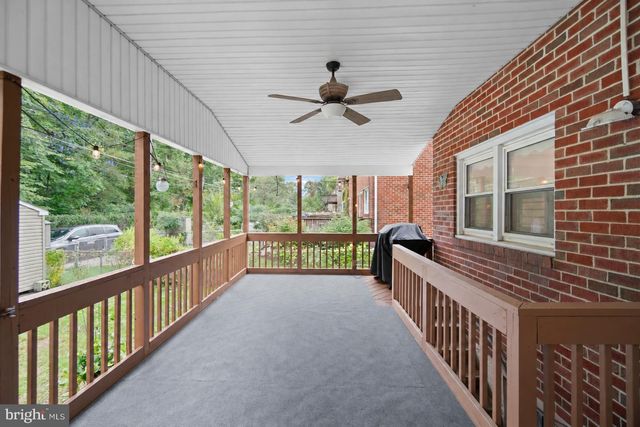 943 CIRCLE DR, Baltimore, MD 21227