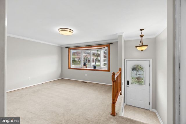 943 CIRCLE DR, Baltimore, MD 21227