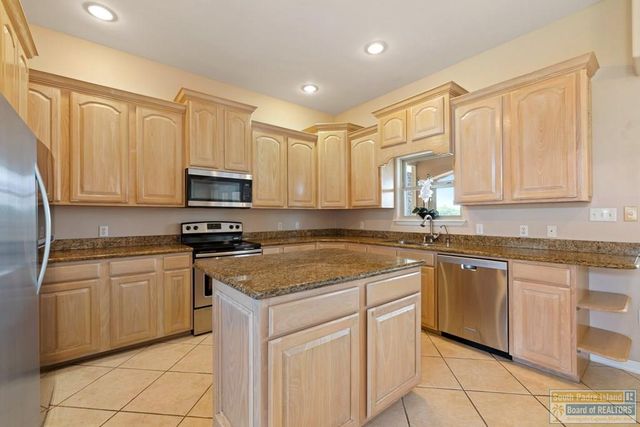 14 Cypress Point, Laguna Vista, TX 78578