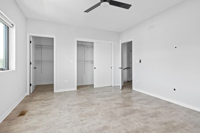 6605 North Avenue 6605-2, Oak Park, IL 60302