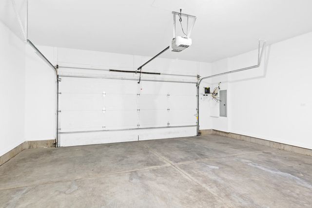 6605 North Avenue 6605-2, Oak Park, IL 60302