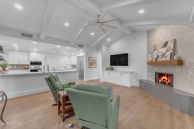 8440 S COLLEGE Lane, Tempe, AZ 85284