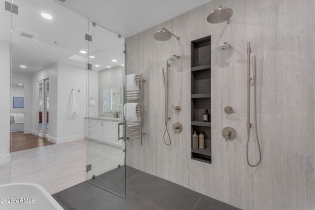 8440 S COLLEGE Lane, Tempe, AZ 85284