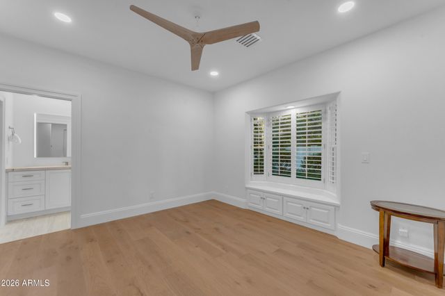 8440 S COLLEGE Lane, Tempe, AZ 85284