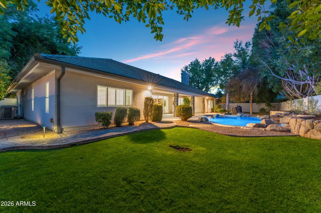 8440 S COLLEGE Lane, Tempe, AZ 85284