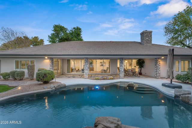 8440 S COLLEGE Lane, Tempe, AZ 85284