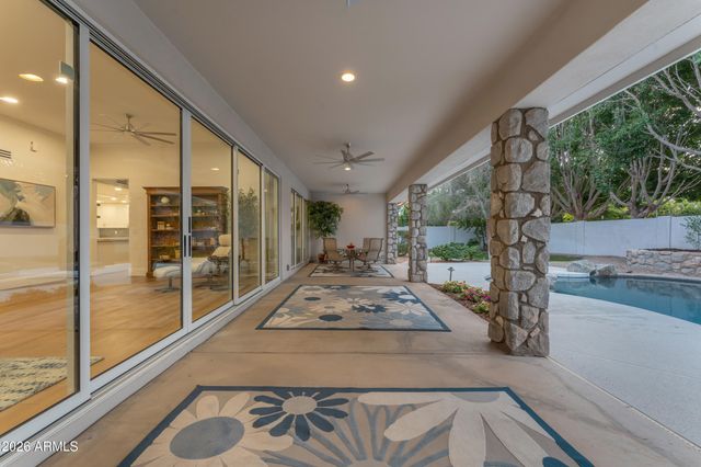 8440 S COLLEGE Lane, Tempe, AZ 85284