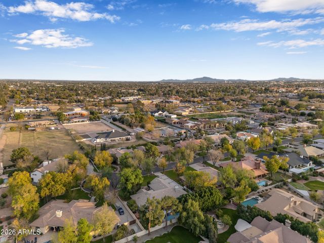 8440 S COLLEGE Lane, Tempe, AZ 85284