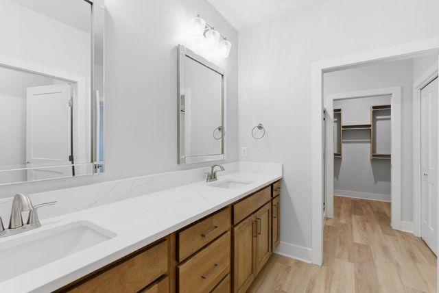 5035 N Highland St, Bel Aire, KS 67220