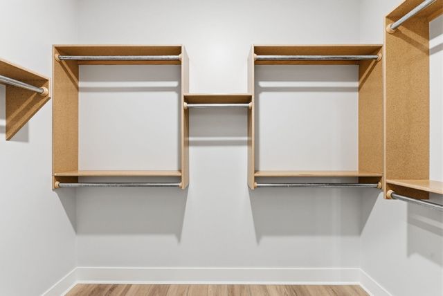 5035 N Highland St, Bel Aire, KS 67220