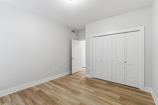 5035 N Highland St, Bel Aire, KS 67220