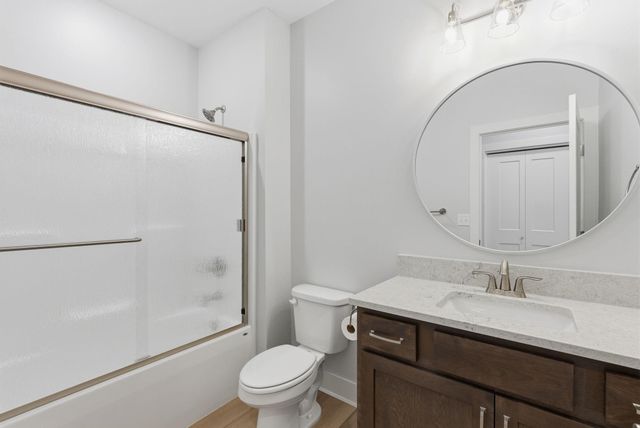 5035 N Highland St, Bel Aire, KS 67220