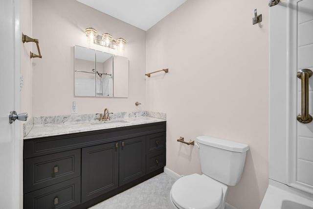 1409 E North Street, Hobart, IN 46342