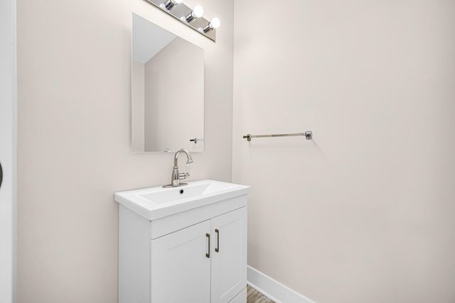 1409 E North Street, Hobart, IN 46342