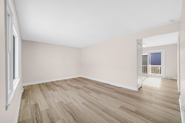 1409 E North Street, Hobart, IN 46342