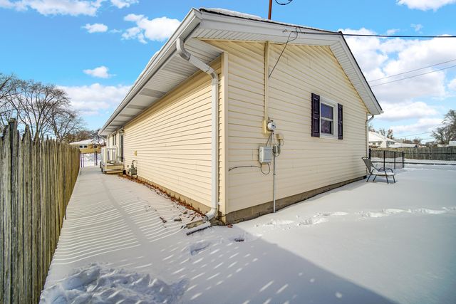 1409 E North Street, Hobart, IN 46342