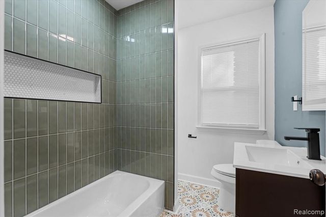 13368 Maiden Street, Detroit, MI 48213