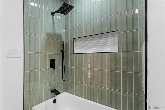 13368 Maiden Street, Detroit, MI 48213