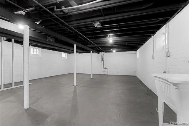 13368 Maiden Street, Detroit, MI 48213