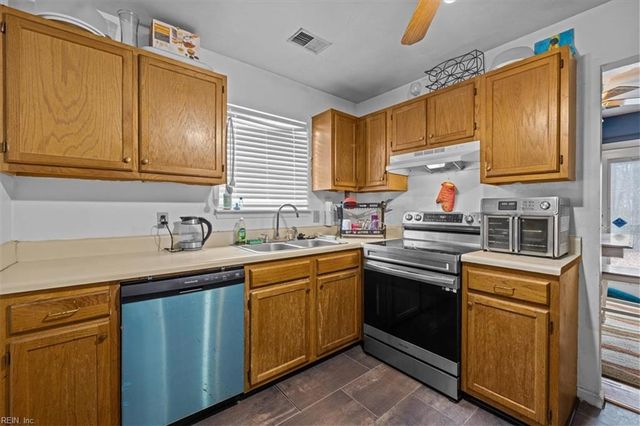 3441 Willow Breeze DR, Portsmouth, VA 23703