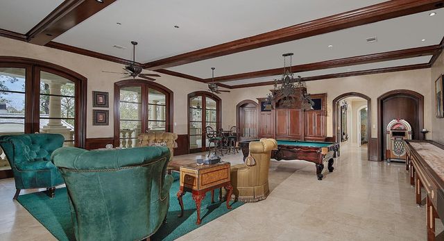 88 W Grand Regency Circle, The Woodlands, TX 77382