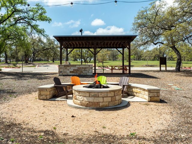 390 Double L DR, Dripping Springs, TX 78620