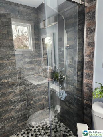 811 South Glenwood, Allentown City, PA 18103